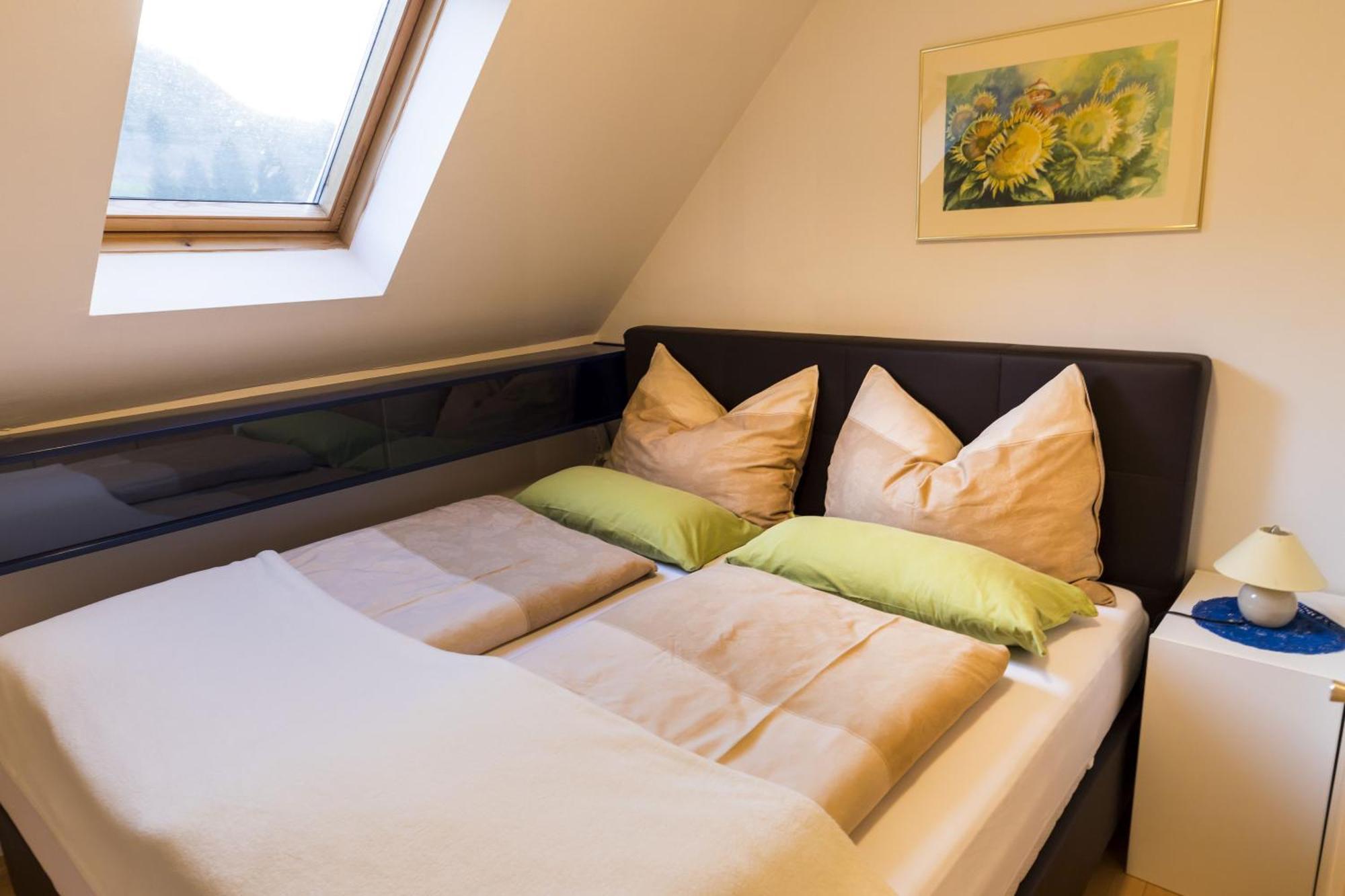 Apartmenthaus Pastner Am Teich Uebelbach Luaran gambar