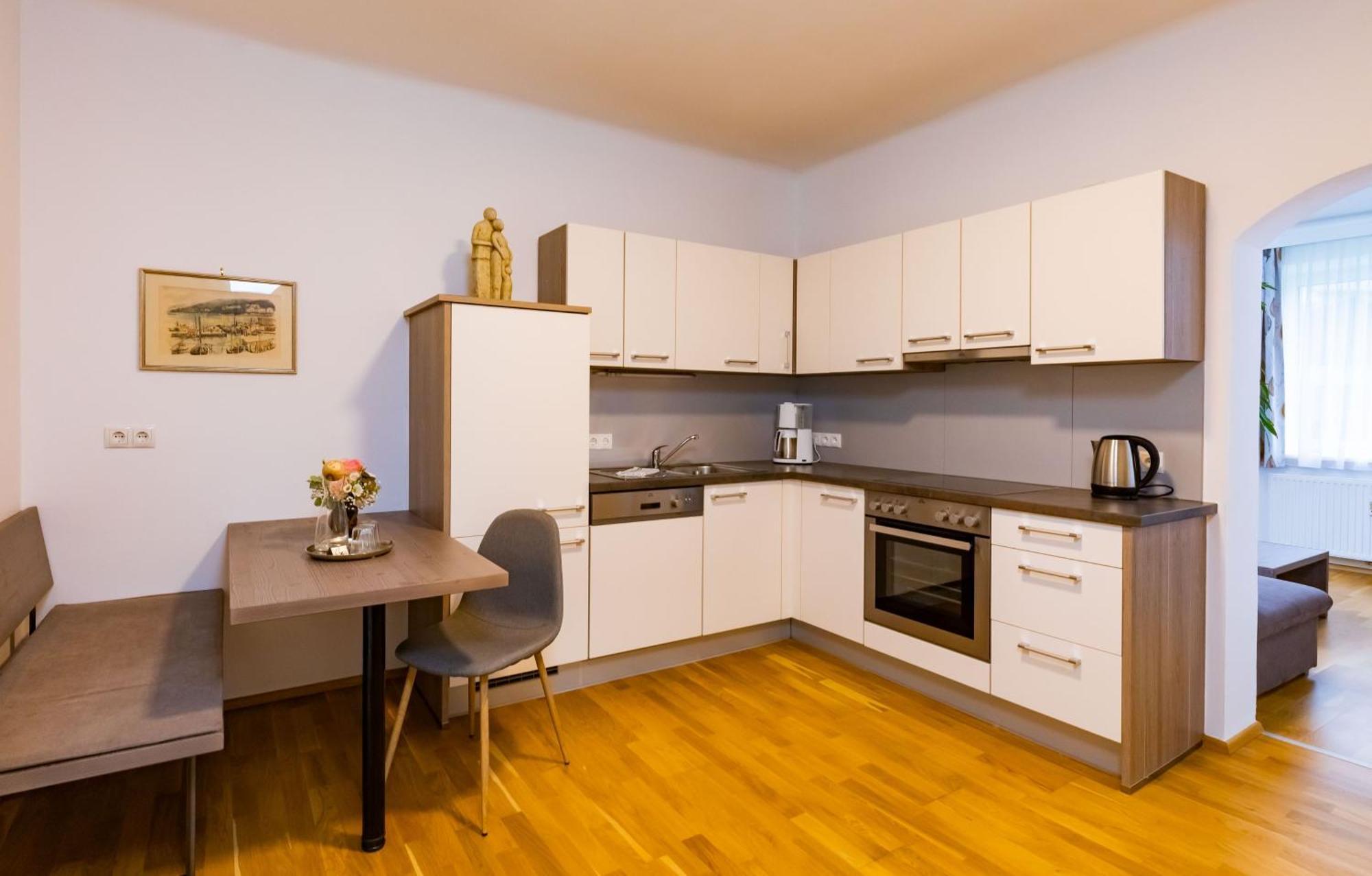 Apartmenthaus Pastner Am Teich Uebelbach Luaran gambar