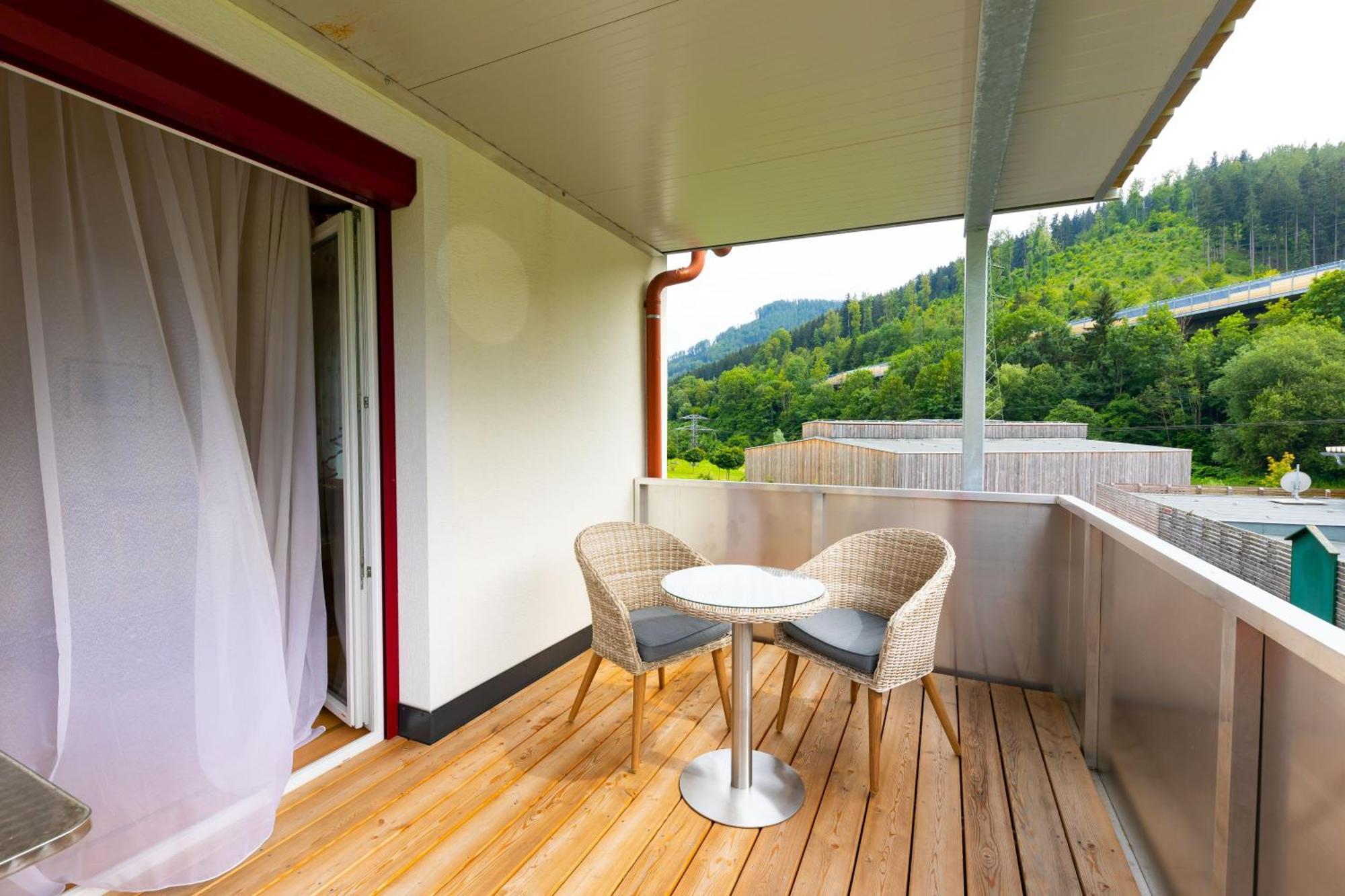 Apartmenthaus Pastner Am Teich Uebelbach Luaran gambar